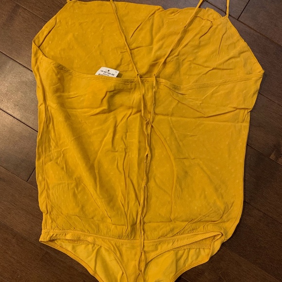 Yellow Cowl Neck Abercrombie and Fitch Bodysuit - Picture 3 of 4